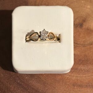 14 karat Gold diamond ring size 7 1/2